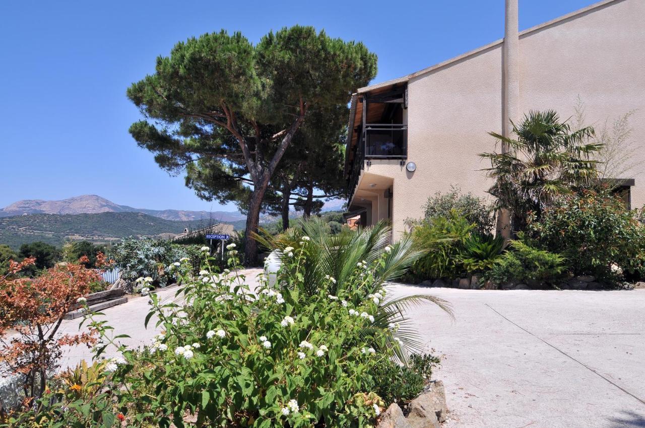 Hotel Domaine De Saint Pierre Cargèse Exterior foto